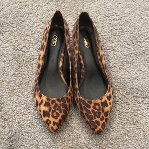 Kitten heal leopard shoes